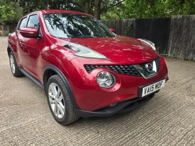 Używany Nissan Juke Acenta Premium 110 KM (80 kW) 2015 Czerwony SUV