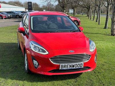 Used Ford Fiesta Zetec 100 HP (73 kW) 2019 Red Hatchback