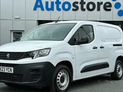 Used Peugeot Partner Premium 102 HP (75 kW) 2023 MPV
