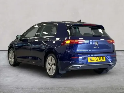 Używany VW Golf VIII Style 150 KM (110 kW) 2023 Niebieski Hatchback