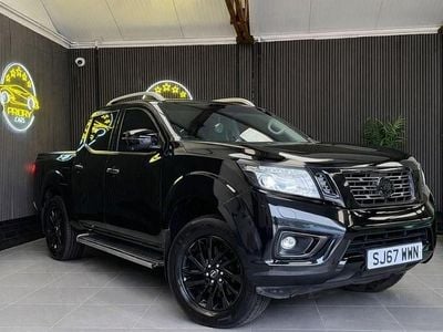Used Nissan Navara Tekna 190 HP (139 kW) 2017 Black Pickup