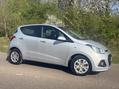 Used Hyundai i10 SE 87 HP (63 kW) 2015 Silver Hatchback