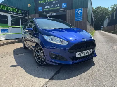 Used Ford Fiesta ST-Line 125 HP (91 kW) 2016 Blue Hatchback