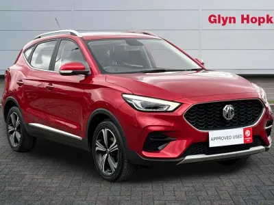 Usado MG ZS Excite 106 HP (77 kW) 2022 Vermelho SUV