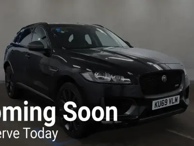 Begagnad Jaguar F-Pace 300 HK (220 kW) 2019 Svart SUV