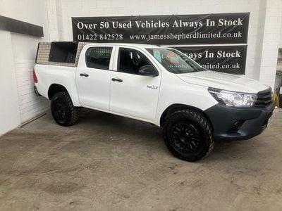 Used Toyota HiLux Active 2020 White Pickup