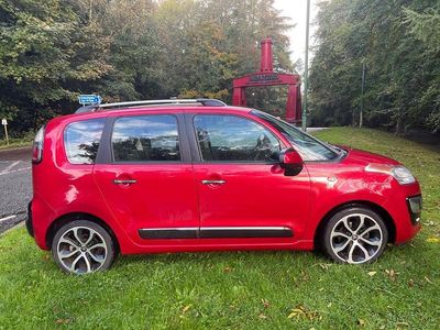 Used Citroën C3 Picasso SELECTION 2015 Red MPV