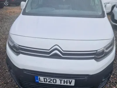 Used Citroën Berlingo 100 HP (73 kW) 2020 White MPV