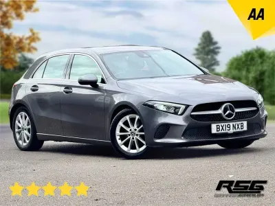 Begagnad Mercedes A180 116 HK (85 kW) 2019 Grå Halvkombi