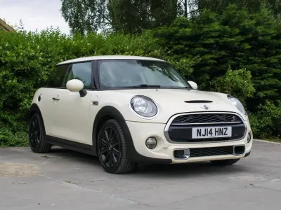 Used Mini Cooper S Hatch 2014 White Hatchback