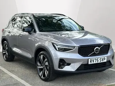 Used Volvo XC40 Ultra 163 HP (119 kW) 2025 Silver SUV