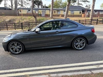 BMW M235