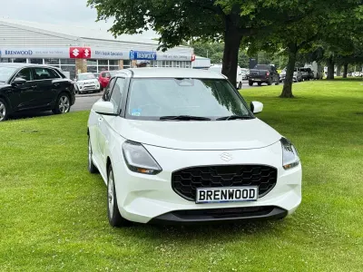 Used Suzuki Swift 82 HP (60 kW) 2024 White Hatchback