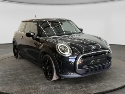 Used Mini Cooper SE Hatch 135 kW (184 HP) 2023 Black Hatchback