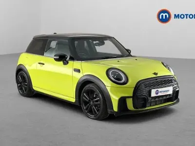 Used Mini Cooper Hatch 136 HP (100 kW) 2022 Yellow Hatchback