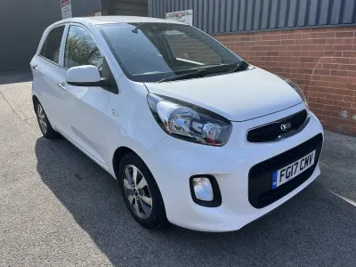 Used Kia Picanto 84 HP (61 kW) 2017 White Hatchback