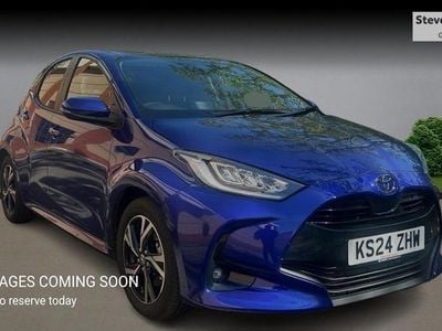 Usado Toyota Yaris Hybrid Design 116 HP (85 kW) 2026 Citadino