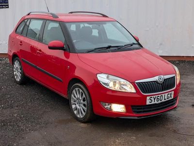 Begagnad Skoda Fabia Elegance 2010 Röd Kombi