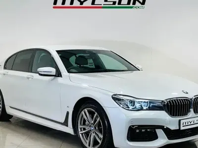 Used BMW 740 M Sport 326 HP (239 kW) 2018 White Sedan