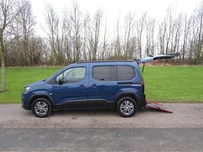 Blue Used 2023 Peugeot Rifter Allure MPV | £14,950 (Good price)