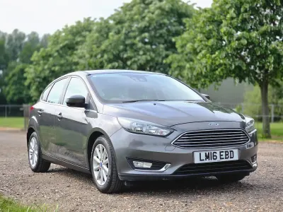 Używany Ford Focus Titanium 125 KM (91 kW) 2016 Szary Hatchback