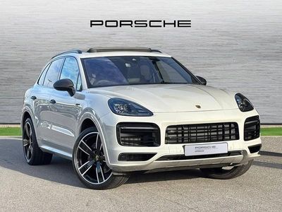Grey Used 2022 Porsche Cayenne Platinum Edition SUV | £61,900 (Expensive)