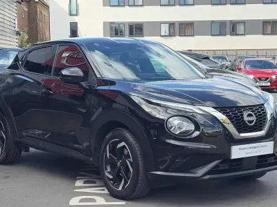 Used Nissan Juke N-Connecta 112 HP (82 kW) 2023 Black SUV