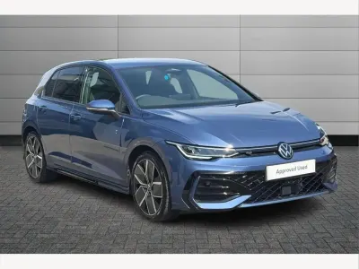 Used VW Golf VIII R-line 148 HP (108 kW) 2026 Anemone blue Hatchback