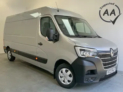 Used Renault Master Business 135 HP (99 kW) 2023 Grey MPV