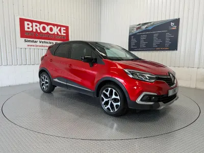 Used Renault Captur GT-Line 90 HP (66 kW) 2018 Red/black SUV