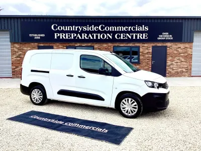 Used Peugeot Partner Premium 131 HP (96 kW) 2021 White MPV