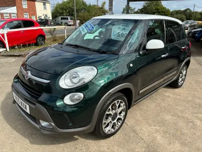 Used Fiat 500L Trekking 85 HP (62 kW) 2015 Green white MPV