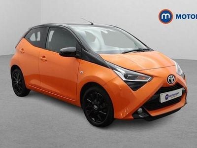 Used Toyota Aygo X-cite 72 HP (52 kW) 2019 Orange Hatchback