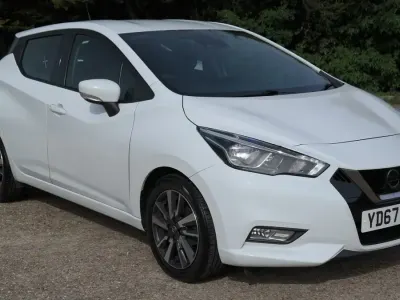 Usado Nissan Micra Acenta 71 HP (52 kW) 2017 Branco Citadino