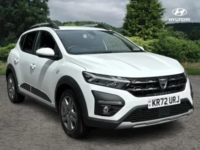 Used Dacia Sandero Comfort 99 HP (72 kW) 2022 White Hatchback