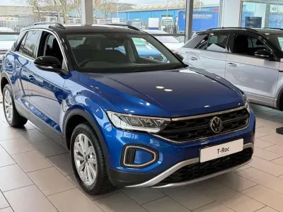 New VW T-Roc Match 150 HP (110 kW) 2026 Blue SUV