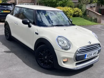 Używany Mini ONE Hatch 102 KM (75 kW) 2015 Biały Hatchback