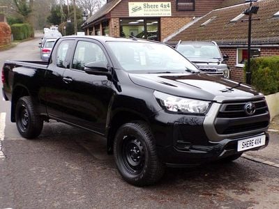 Black Used 2021 Toyota HiLux Active Pickup | £28,994