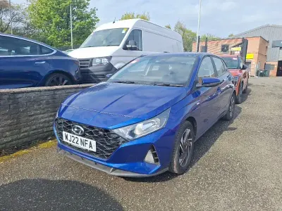 Używany Hyundai i20 SE 100 KM (73 kW) 2022 Niebieski Hatchback
