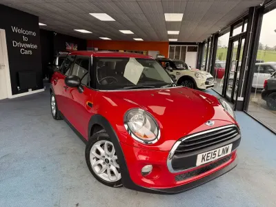 Usado Mini ONE Hatch 102 CV (75 kW) 2015 Rojo Utilitario