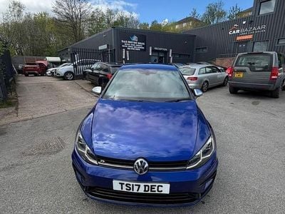 Begagnad VW Golf VII R 310 HK (228 kW) 2017 Blå Halvkombi