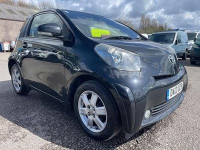 Used Toyota iQ 68 HP (50 kW) 2012 Black Hatchback
