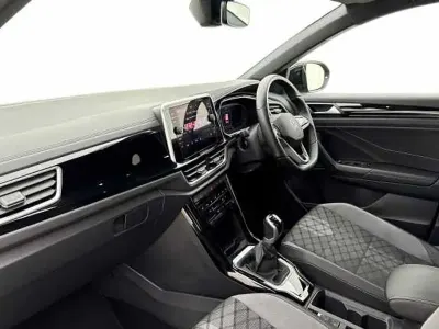 Used VW T-Roc R-line 150 HP (110 kW) 2023 Black SUV