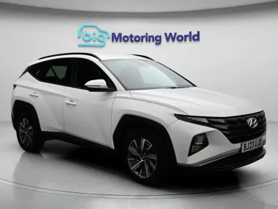 Gebraucht Hyundai Tucson SE 150 PS (110 kW) 2023 Weiß SUV