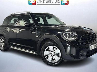 Used 2022 Mini Cooper Classic Hatchback | £16,899 (A bit pricey)