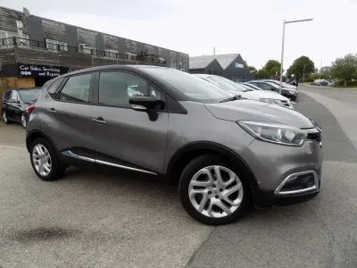 Używany Renault Captur Dynamique 90 KM (66 kW) 2015 Szary SUV