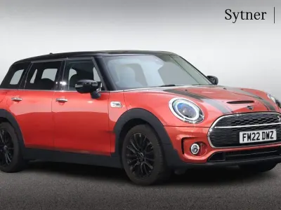 Używany Mini Cooper S Clubman Classic 176 KM (129 kW) 2022 Czerwony Kombi