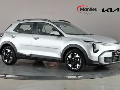 New Kia Stonic 100 HP (73 kW) 2026 Silver SUV