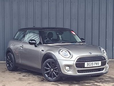 Begagnad Mini Cooper Classic 136 HK (100 kW) 2019 Silver Halvkombi