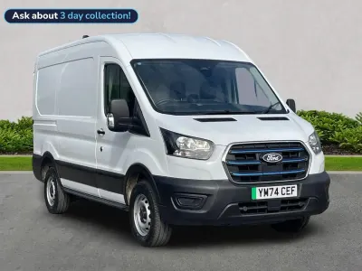 Begagnad Ford E-Transit 197 kW (269 HK) 2024 Vit Van